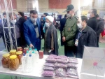 بازدید فرماندار و امام جمعه شهرستان گلپایگان از اولین نمایشگاه کارآفرینان برتر صنعت و دانشگاه 6