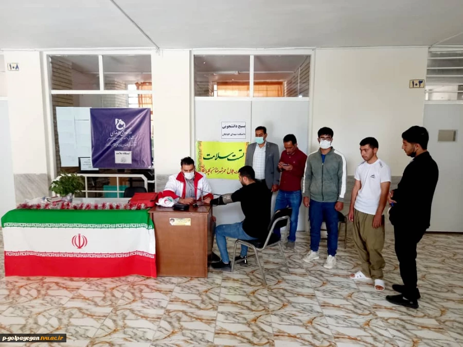 برپایی ایستگاه سلامت با همکاری کانون هلال احمر  4