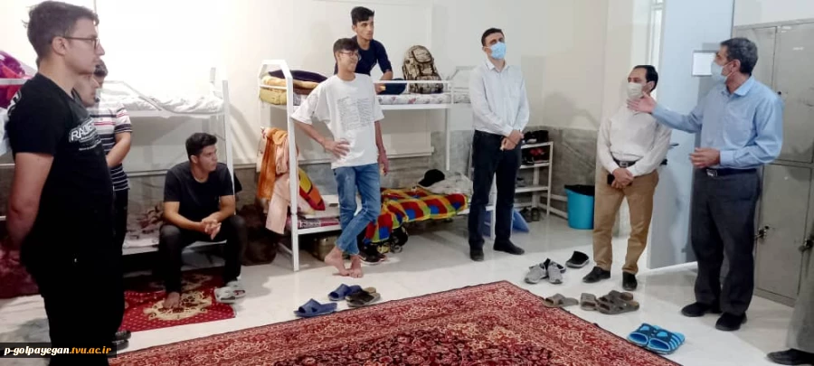 بازدید سرزده معاونین و سرپرستان آموزشکده فنی و حرفه ای پسران گلپایگان از خوابگاه دانشجویی 
 3