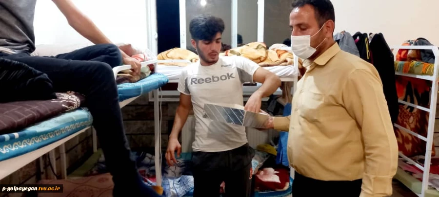 بازدید سرزده معاونین و سرپرستان آموزشکده فنی و حرفه ای پسران گلپایگان از خوابگاه دانشجویی 
 12