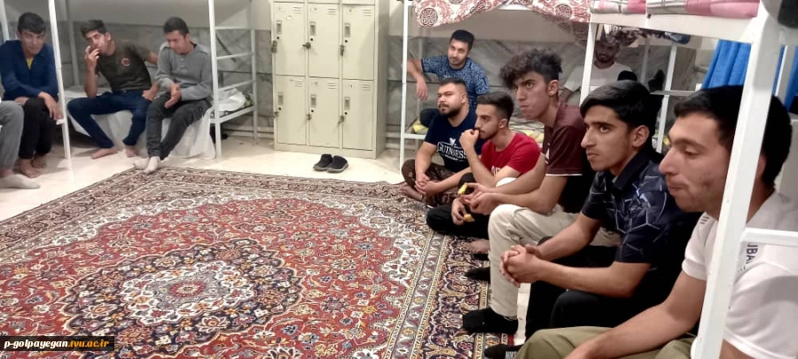 بازدید سرزده معاونین و سرپرستان آموزشکده فنی و حرفه ای پسران گلپایگان از خوابگاه دانشجویی 
 20