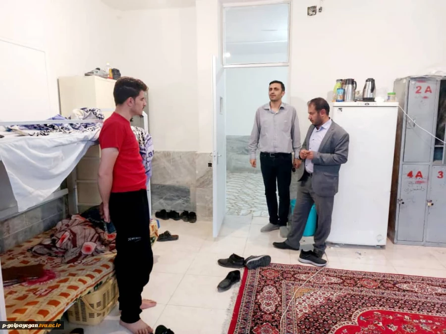 دیدار استاد مشاور آموزشکده فنی و حرفه ای پسران گلپایگان با دانشجویان خوابگاهی  6