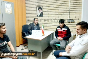 حامد نوربخش با حضور در اتاق مشاوره خوابگاه با دانشجویان خوابگاهی دیدار و گفتگو کرد. 4