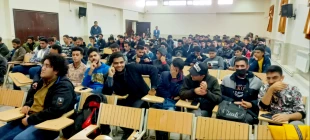 مراسم گرامیداشت 16 آذر –روز دانشجو در آموزشکده فنی و حرفه ای گلپایگان برگزار شد. 4