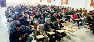 جلسه توجیهی ویژه دانشجویان جدید الورود بهمن 8