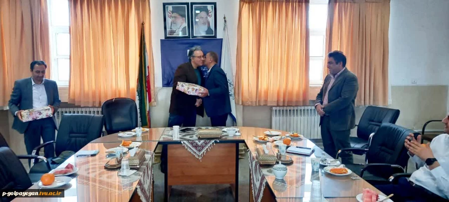 مراسم تودیع معاون آموزش، پژوهش و معاون فرهنگی و دانشجویی آموزشکده برگزار شد. 8