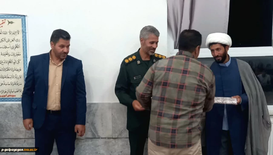 در آستانه سوم خرداد" سالروز فتح خرمشهر " از مسئول بسیج دانشجویی آموزشکده فنی پسران گلپایگان تقدیر شد. 15