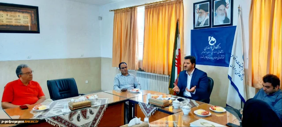 مهدی اشراقی: هدف همه ما موفقیت و سربلندی دانشگاه می باشد این مهم فقط با همدلی و اتحاد بین کلیه ارکان آموزشکده محقق خواهد شد. 5