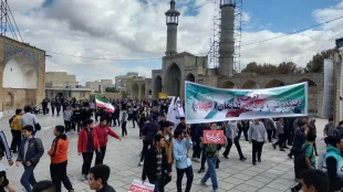 راهپیمایی یوم الله 13 آبان با حضور ریاست، اساتید، کارکنان و دانشجویان آموزشکده فنی و حرفه ای پسران گلپایگان برگزار شد. 5