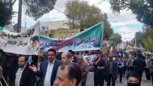 راهپیمایی یوم الله 13 آبان با حضور ریاست، اساتید، کارکنان و دانشجویان آموزشکده فنی و حرفه ای پسران گلپایگان برگزار شد. 6