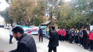 راهپیمایی یوم الله 13 آبان با حضور ریاست، اساتید، کارکنان و دانشجویان آموزشکده فنی و حرفه ای پسران گلپایگان برگزار شد. 8