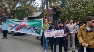 راهپیمایی یوم الله 13 آبان با حضور ریاست، اساتید، کارکنان و دانشجویان آموزشکده فنی و حرفه ای پسران گلپایگان برگزار شد. 9