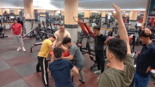 گزارش تصویری برگزاری مسابقات مچ اندازی ویژه دانشجویان آموزشکده فنی و حرفه ای پسران گلپایگان  3