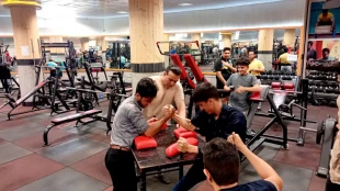 گزارش تصویری برگزاری مسابقات مچ اندازی ویژه دانشجویان آموزشکده فنی و حرفه ای پسران گلپایگان  9