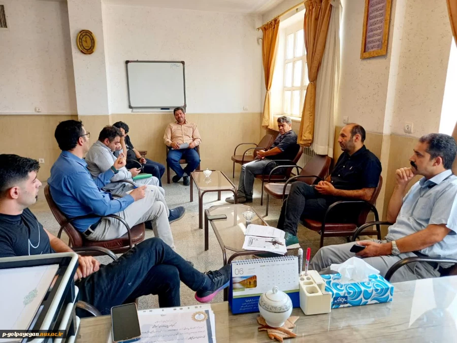 برگزاری جلسه با پیمانکار طبخ و توزیع غذای دانشجویان آموزشکده ملی مهارت گلپایگان 4