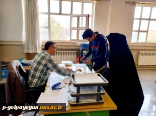 بازدید ریاست آموزشکده از روند ثبت نام پذیرفته شدگان مقطع کاردانی 9