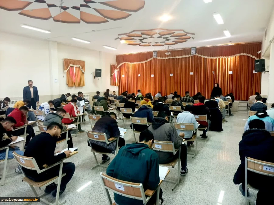 بازدید رئیس آموزشکده ملی مهارت گلپایگان از روند برگزاری آزمون های پایانترم دانشجویان 4