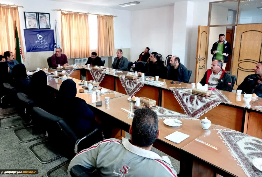 جلسه شورای اداری آموزشکده ملی مهارت گلپایگان با حضور سرپرست جدید برگزار شد 3