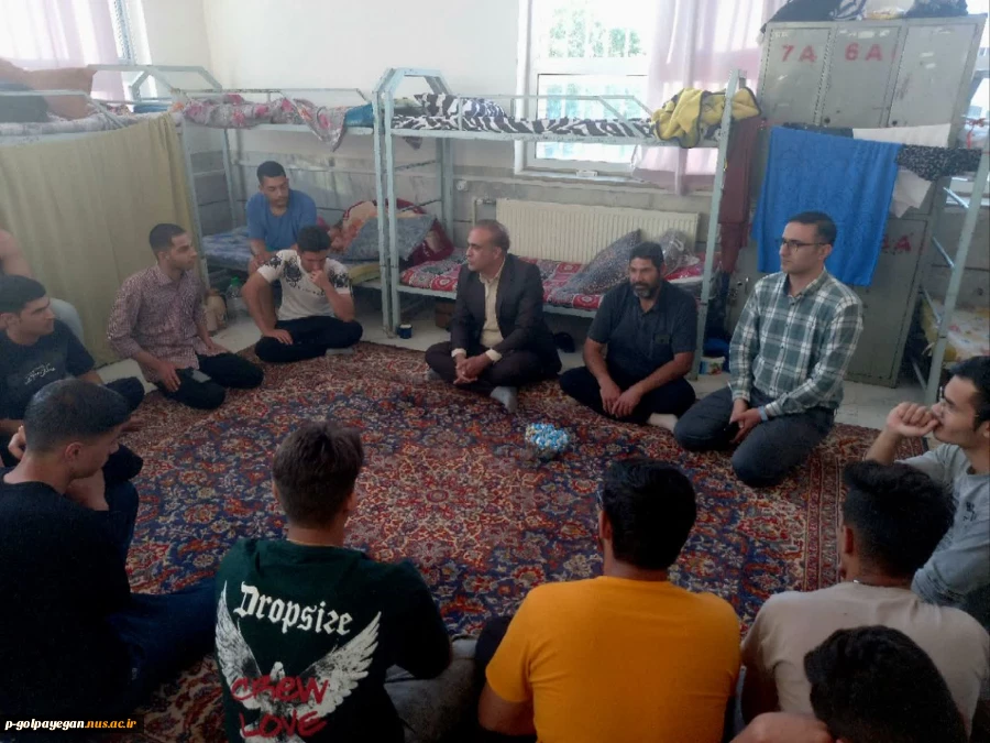 نشست صمیمانه سرپرست، مسئولین امور دانشجویی با دانشجویان به مناسبت هفته خوابگاه  6